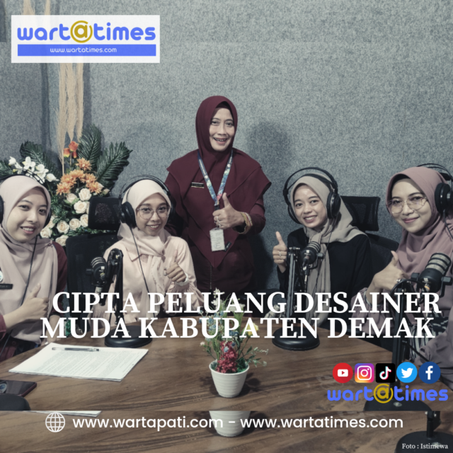 Arfina Yosie Puspaningrum, Dewi Luluk, Naja Arasyid. di studio RSKW 104.8 FM. Selasa,(4/4/23). 