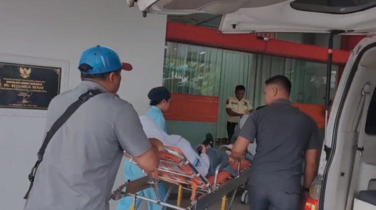 Puluhan Siswa SMKN 4 Pati Dilarikan ke Rumah Sakit Usai Santap Menu MBG