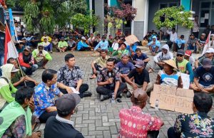 Minta Kuota Pupuk Subsidi Ditambah, Petani Perhutanan Sosial Geruduk Dispertan Pati