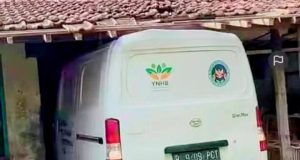 Mobil MBG Tabrak Rumah Warga di Kayen, Disebut Gegara Sandal Tersangkut Pedal Gas