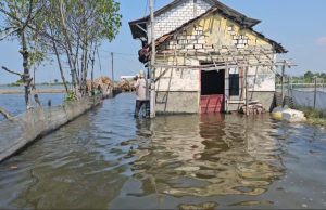 Rob Kembali Meninggi, Puluhan Rumah di Tunggulsari Kembali Tergenang