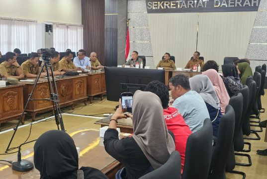 Plt Bupati Pati Janji Beasiswa CSR Cair Minggu Depan, Tunggakan Tiga Bulan Segera Dibayar