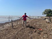 Pantai Lestari Pati Tak Lagi Lestari, Sampah dan Limbah Kepung Kawasan Wisata
